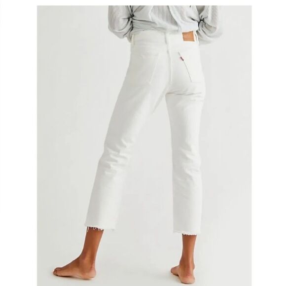 Levi’s Premium Wedgie Straight Fit Destructed Jeans in Cloud Bank White 28 - Picture 5 of 16